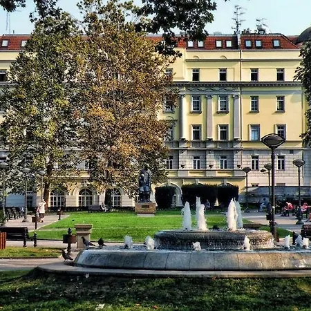 Yulia's Beautiful شقة بلغراد